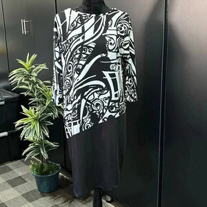 Peter Nygard 3/4 sleeve midi dress,boat neck slant pattern,stretch comfort